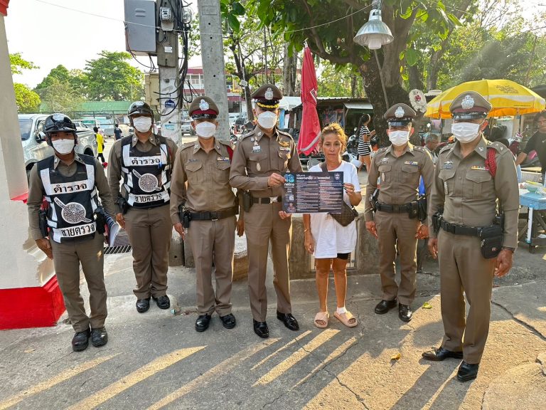 ลงพื้นที่ภายในชุมชนเพื่อประชาสัมพันธ์ให้ความรู้แก่ประชาชนฯ