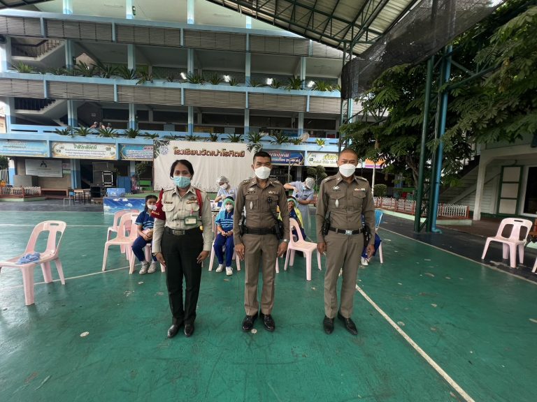 หนี ซ่อน สู้